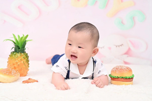 贺州宝宝眼角红血丝